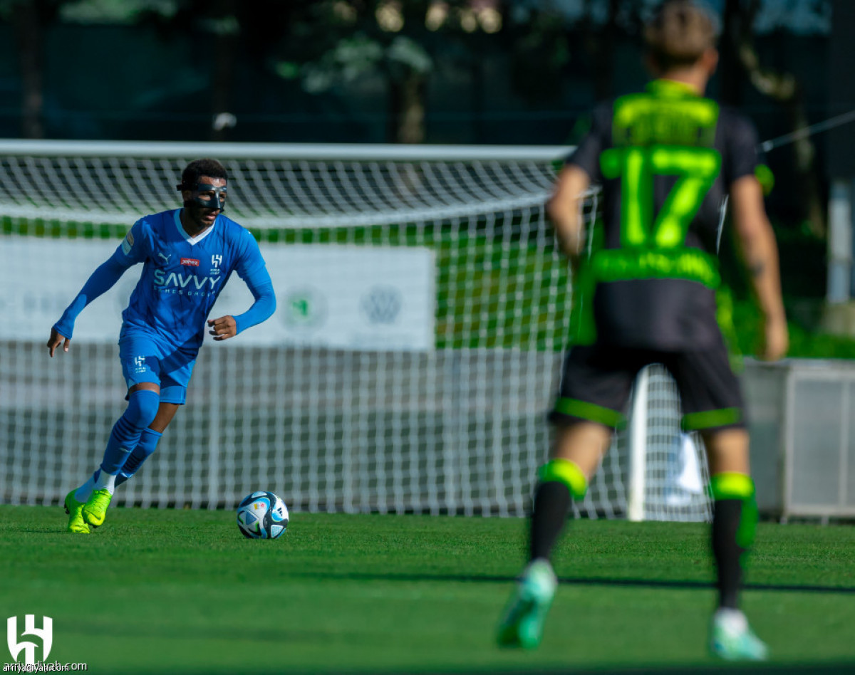 الهلال يتخطى«الثالثة»