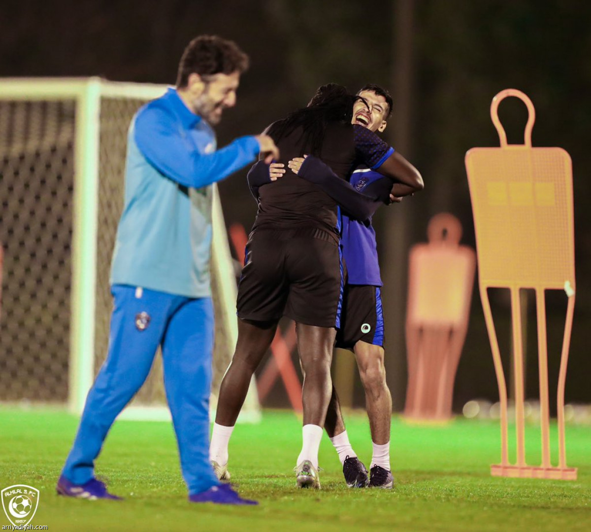 الهلال.. مناورة وتكتيك