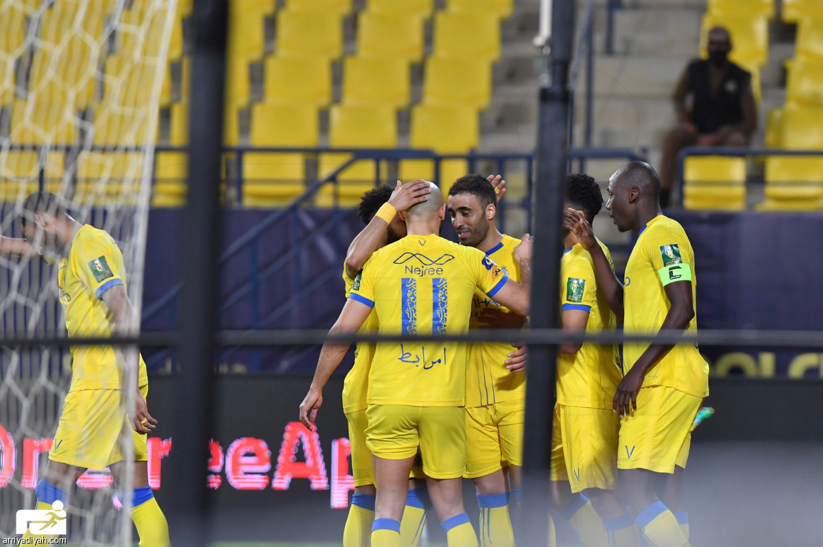 النصر والعين.. عبور أصفر «صور»