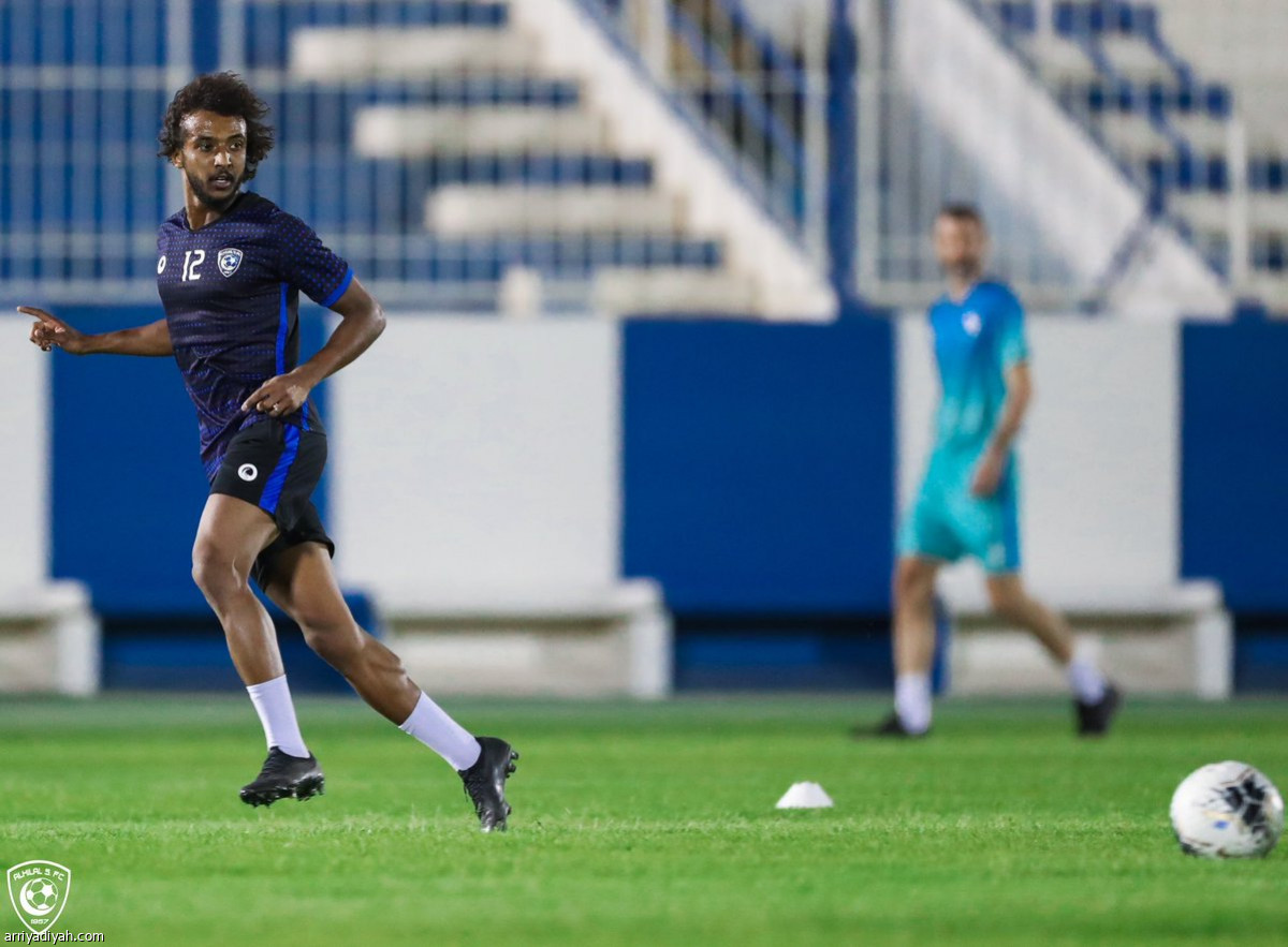 الهلال يعود بعطيف