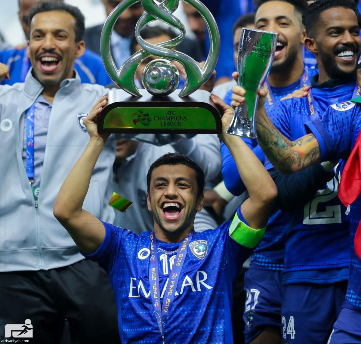 الهلال يسترد عرشه