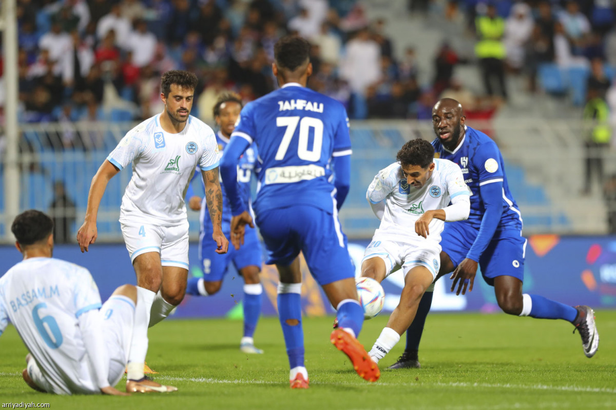 الهلال.. فرحة ثلاثية