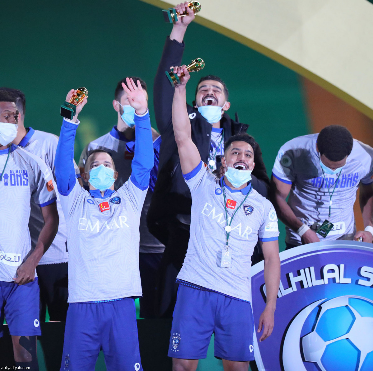 الهلال.. تتويج جديد