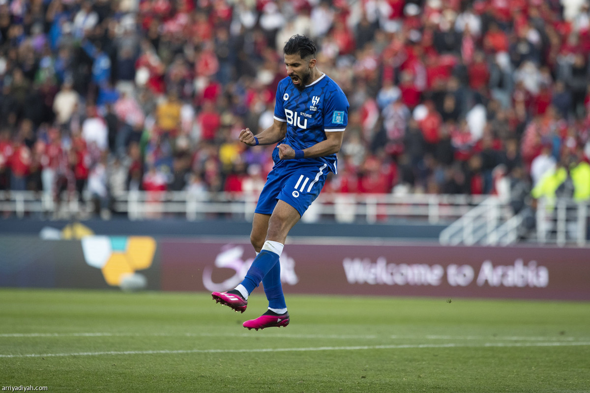 الهلال.. ثالث عبور