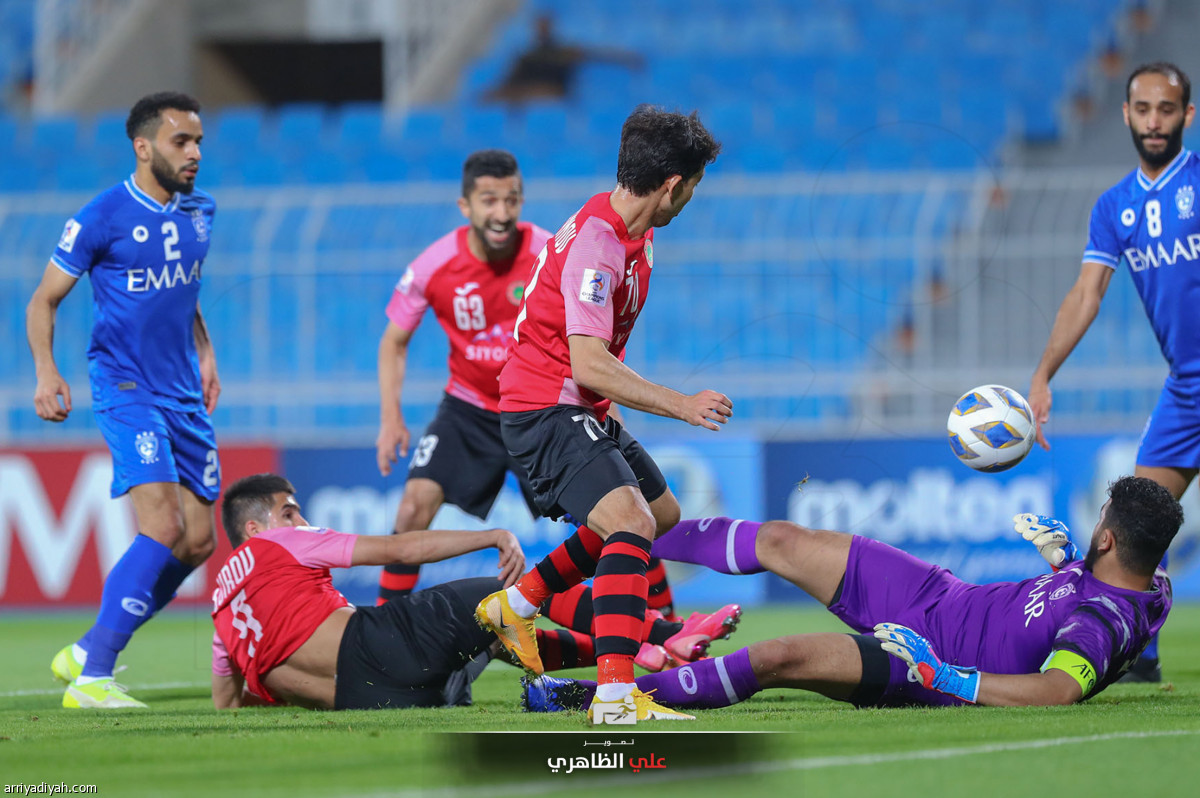 الهلال.. ليلة قاسية «صور»