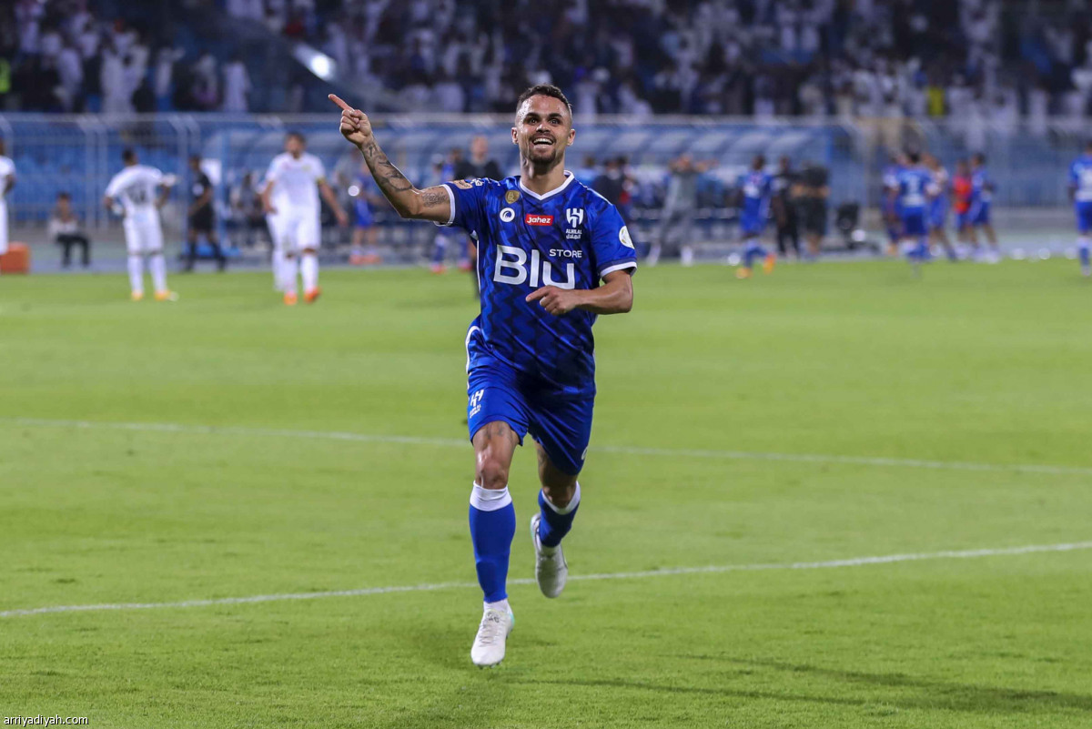 الهلال يرفض الخسارة