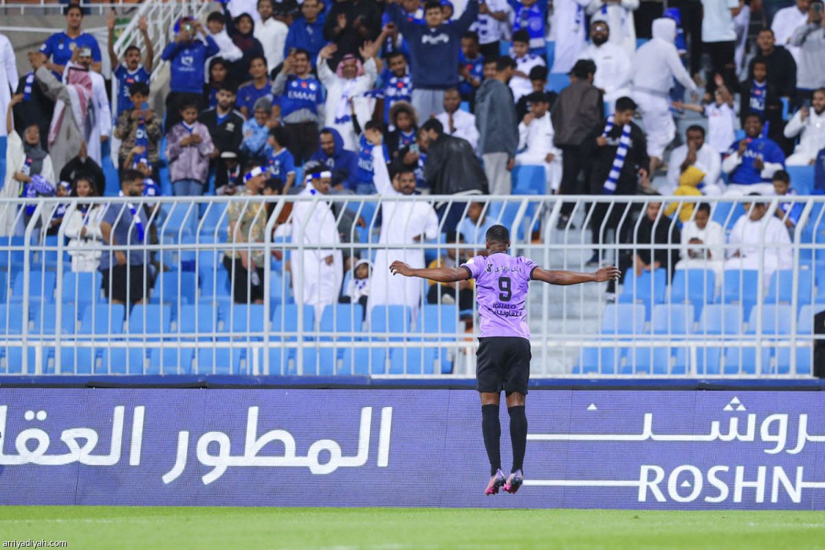 الهلال ينتصر