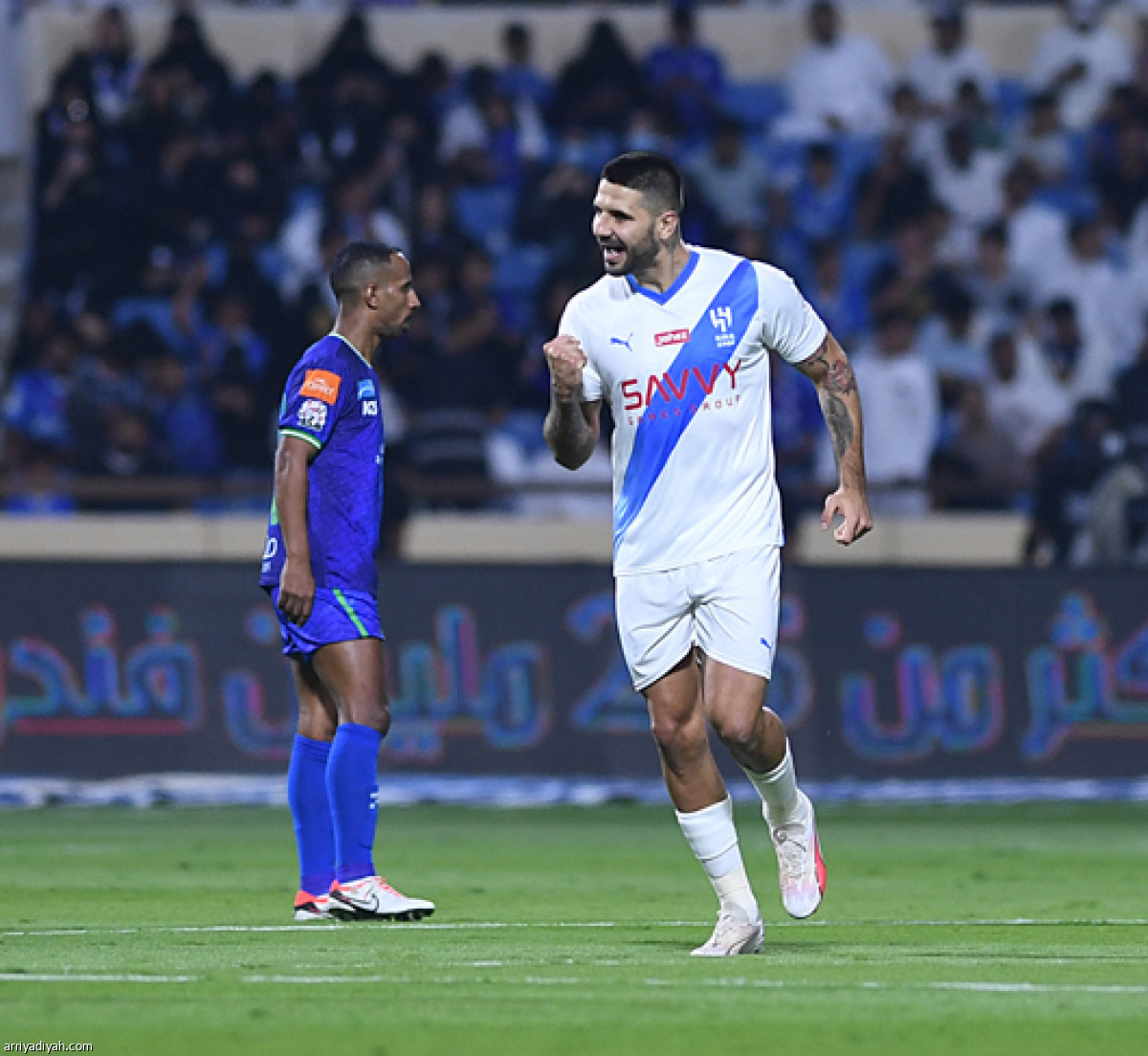 الهلال.. احكام صدارة