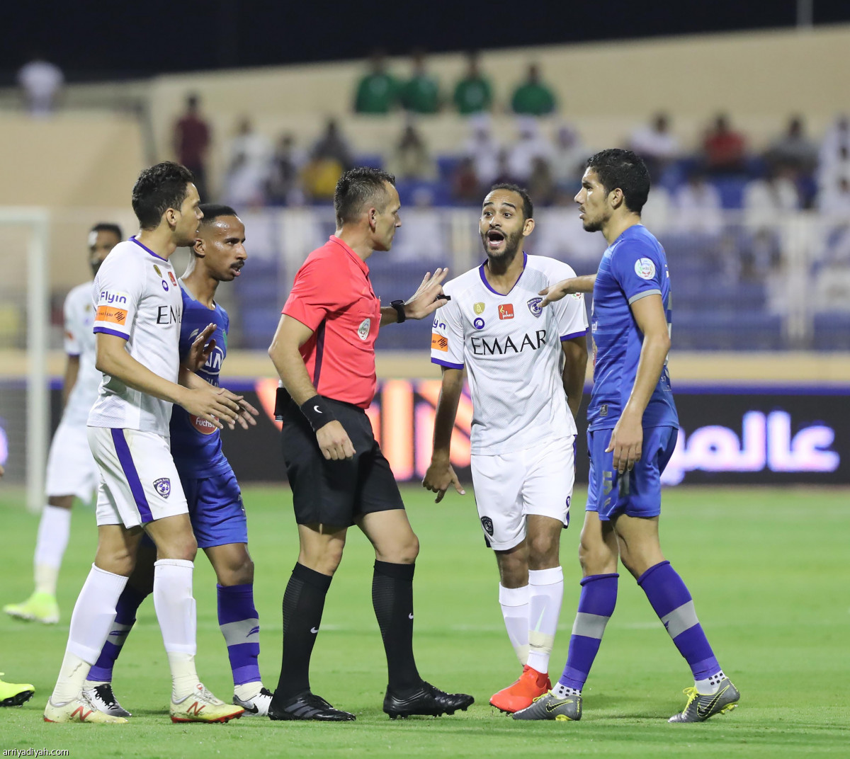 الهلال يفلت بـ«جزائية»