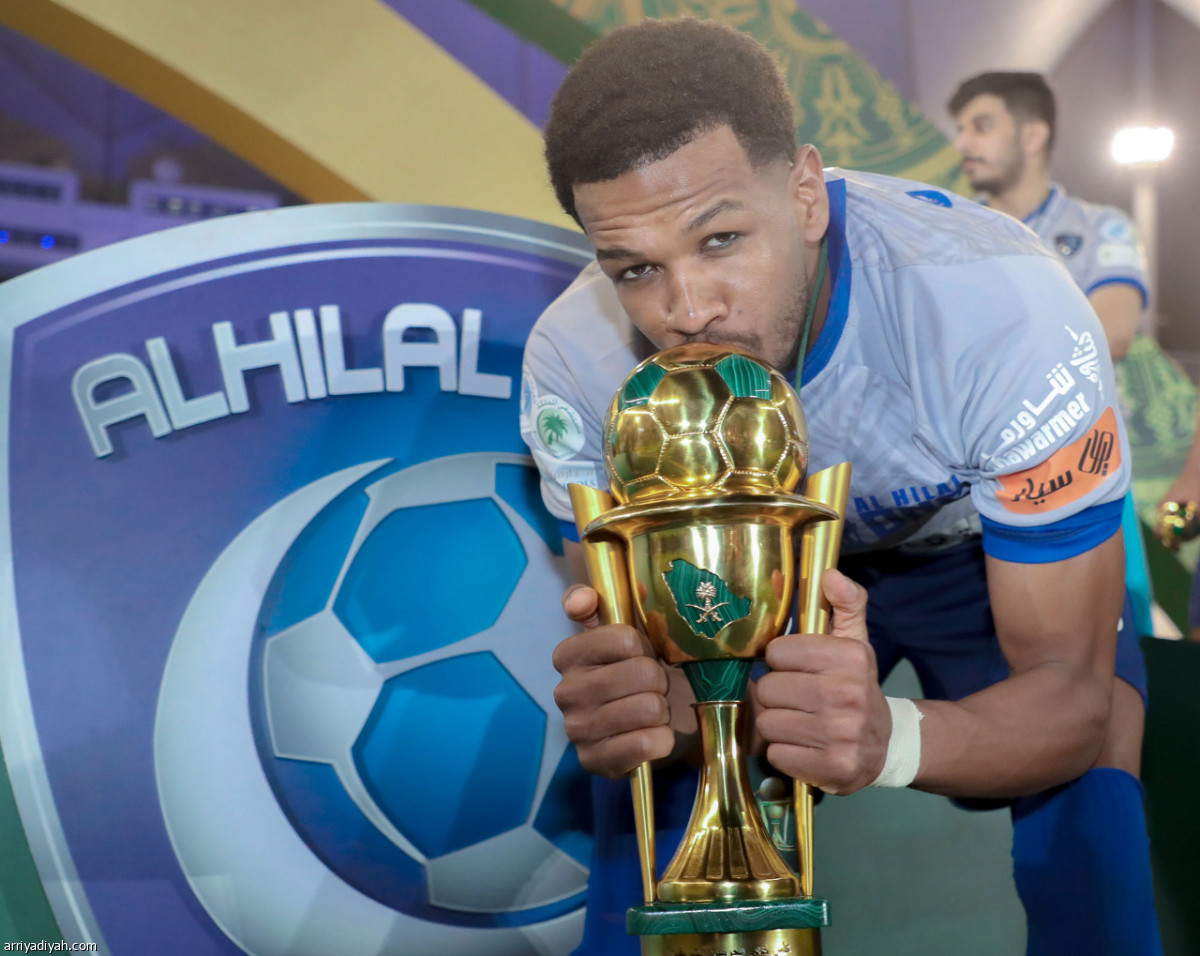 الهلال.. تتويج جديد