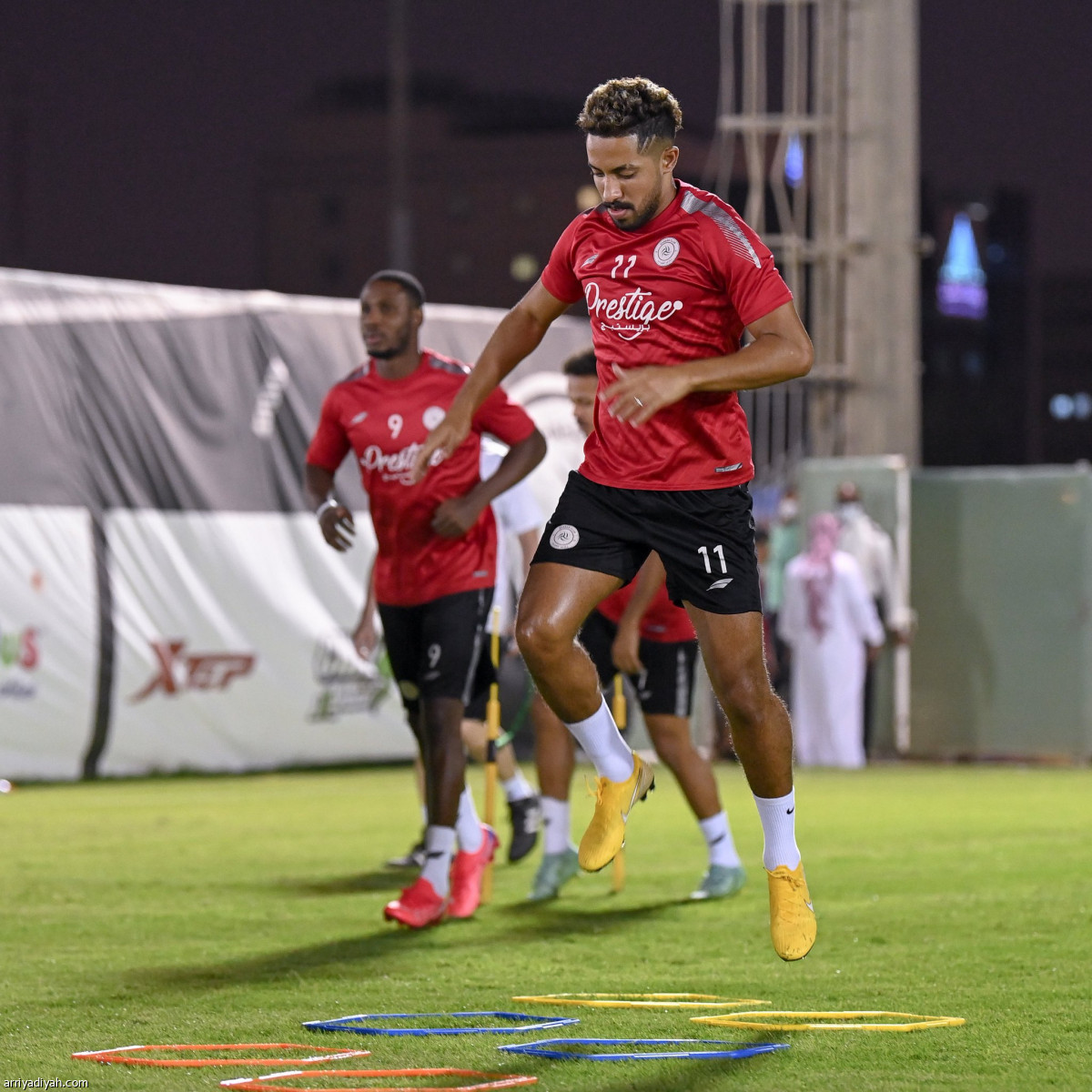 الشباب يتأهب للهلال بـ«التكتيك»