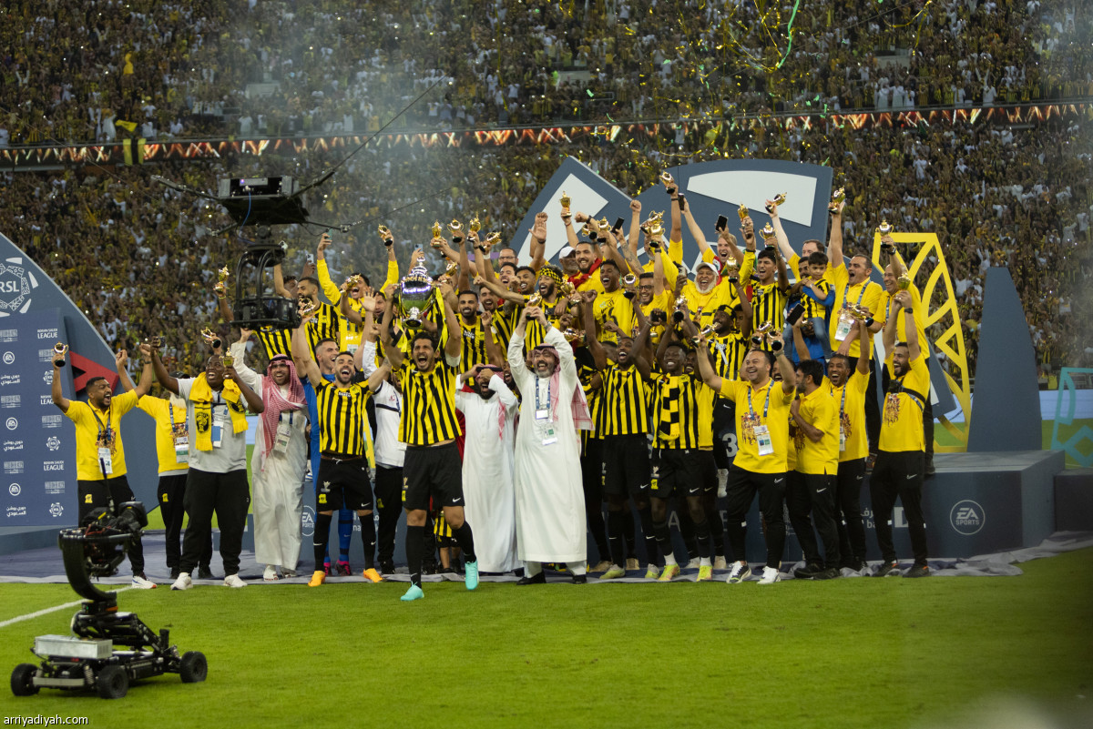 الاتحاد يحتفل