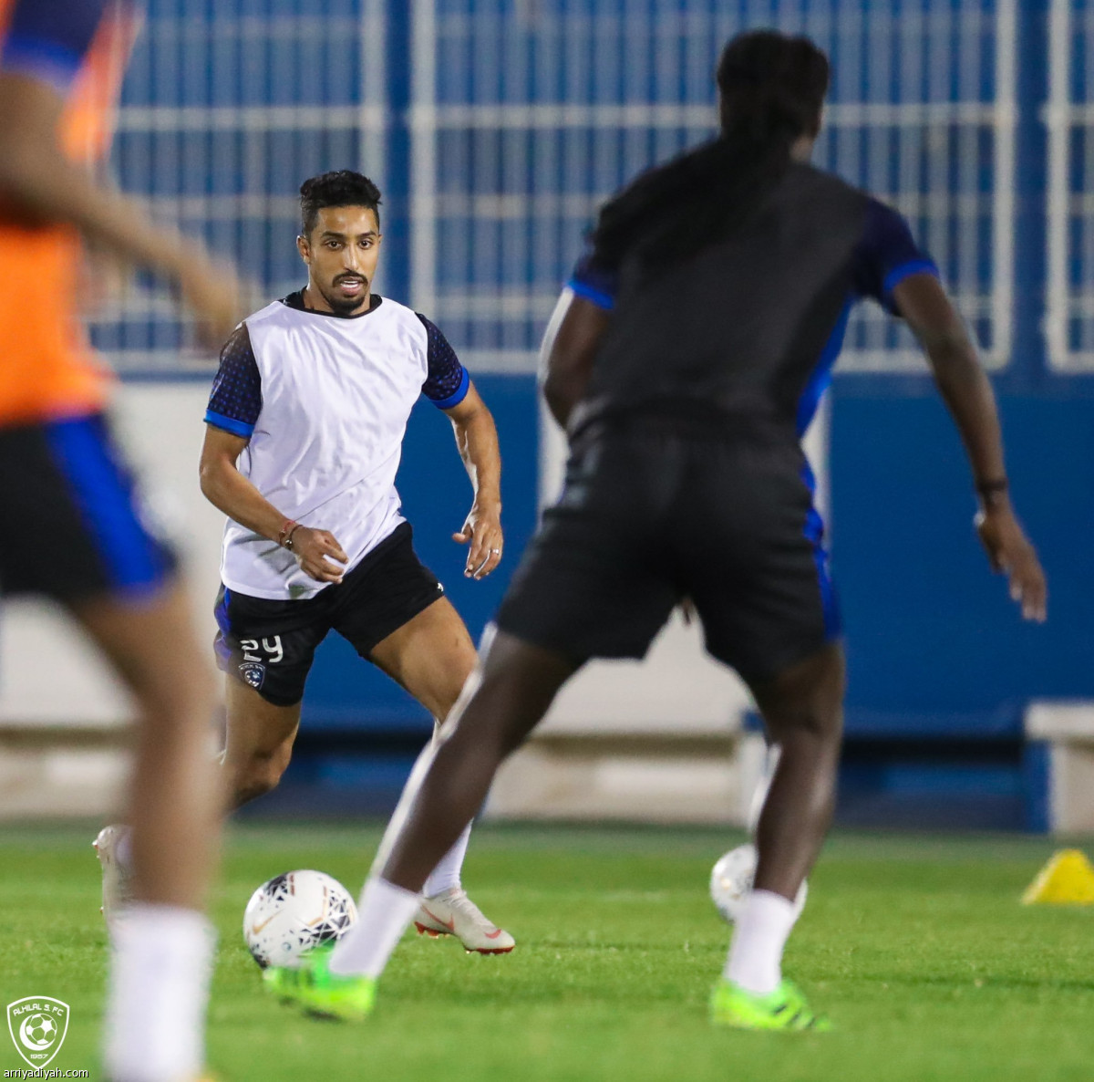 الهلال يعود بعطيف