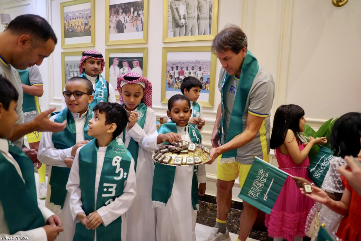 النصر يحتفل مع «إنسان»