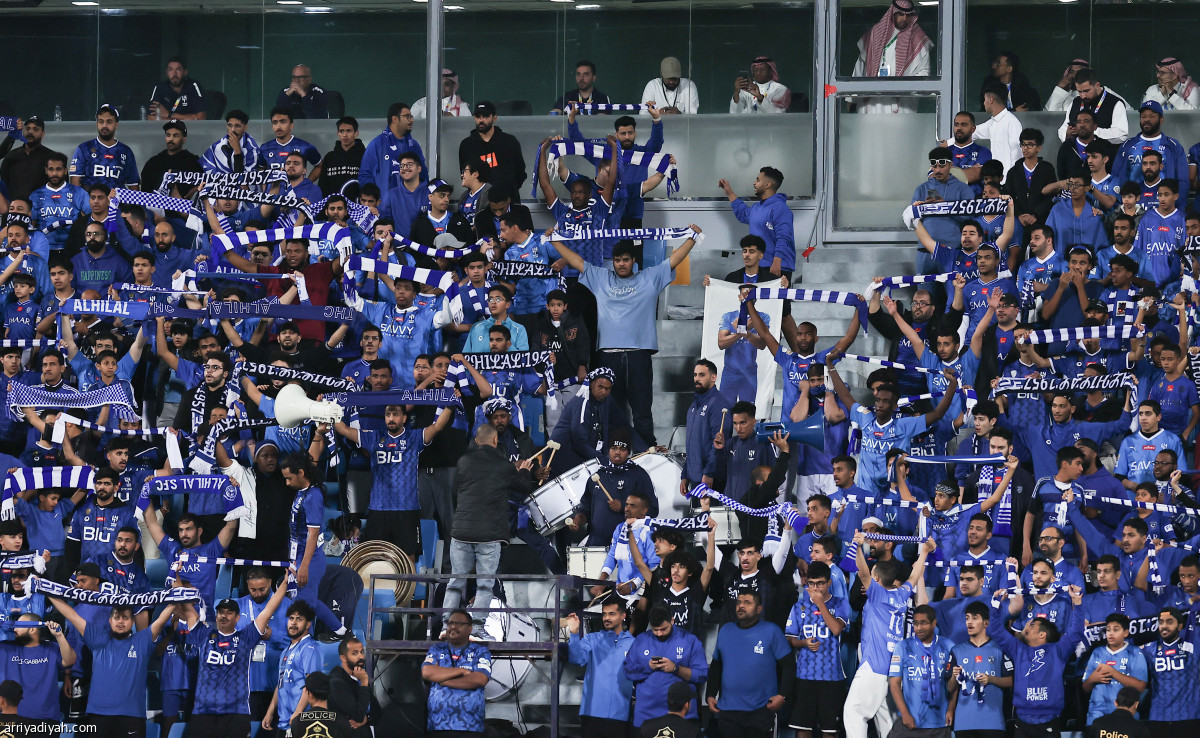 الهلال.. لا يتوقف