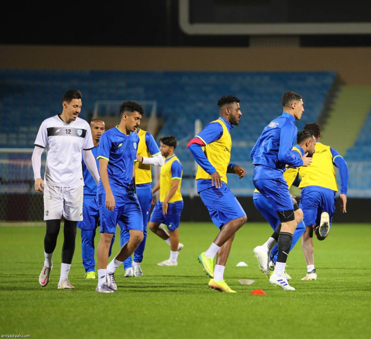 أبها يستعد للهلال بالترفيه