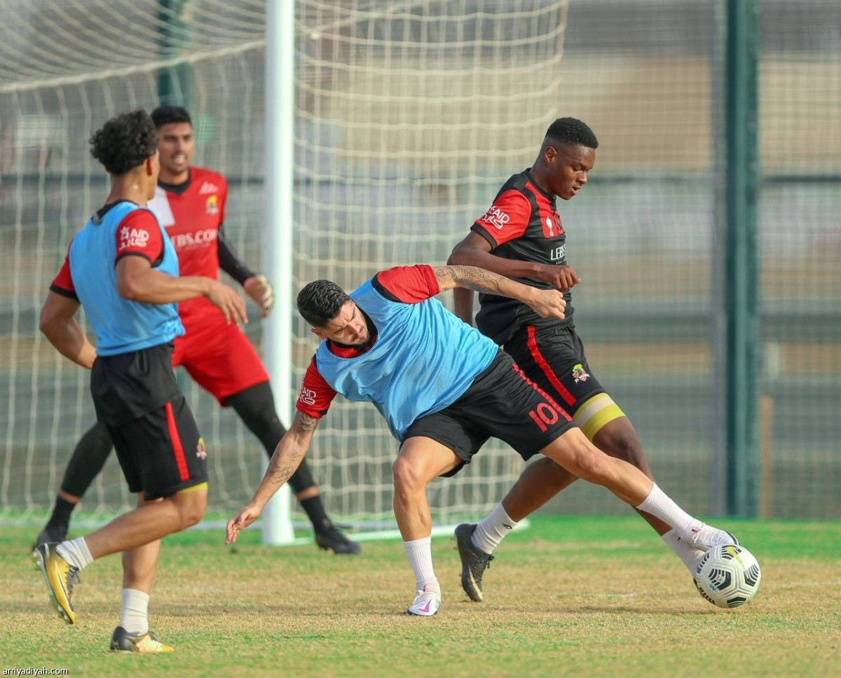 الوحدة يستعد للهلال