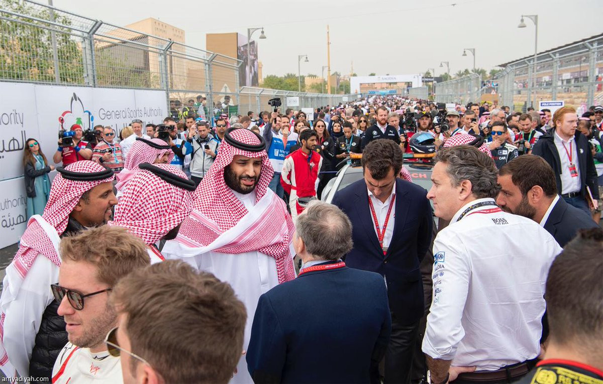 محمد بن سلمان يشرف سباق الفورمولا إي