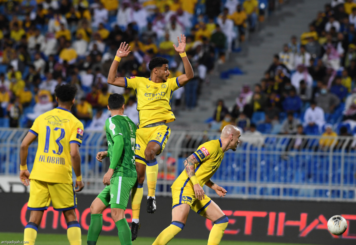 الأهلي يعطل النصر