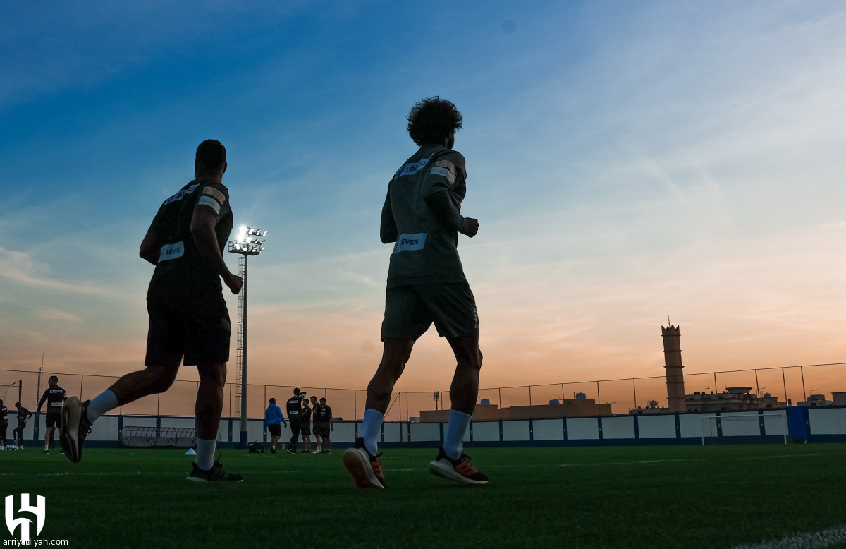 الهلال.. يوم كامل