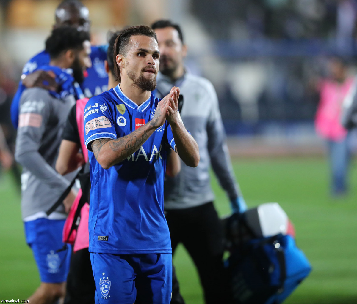 الهلال.. فوز قاتل