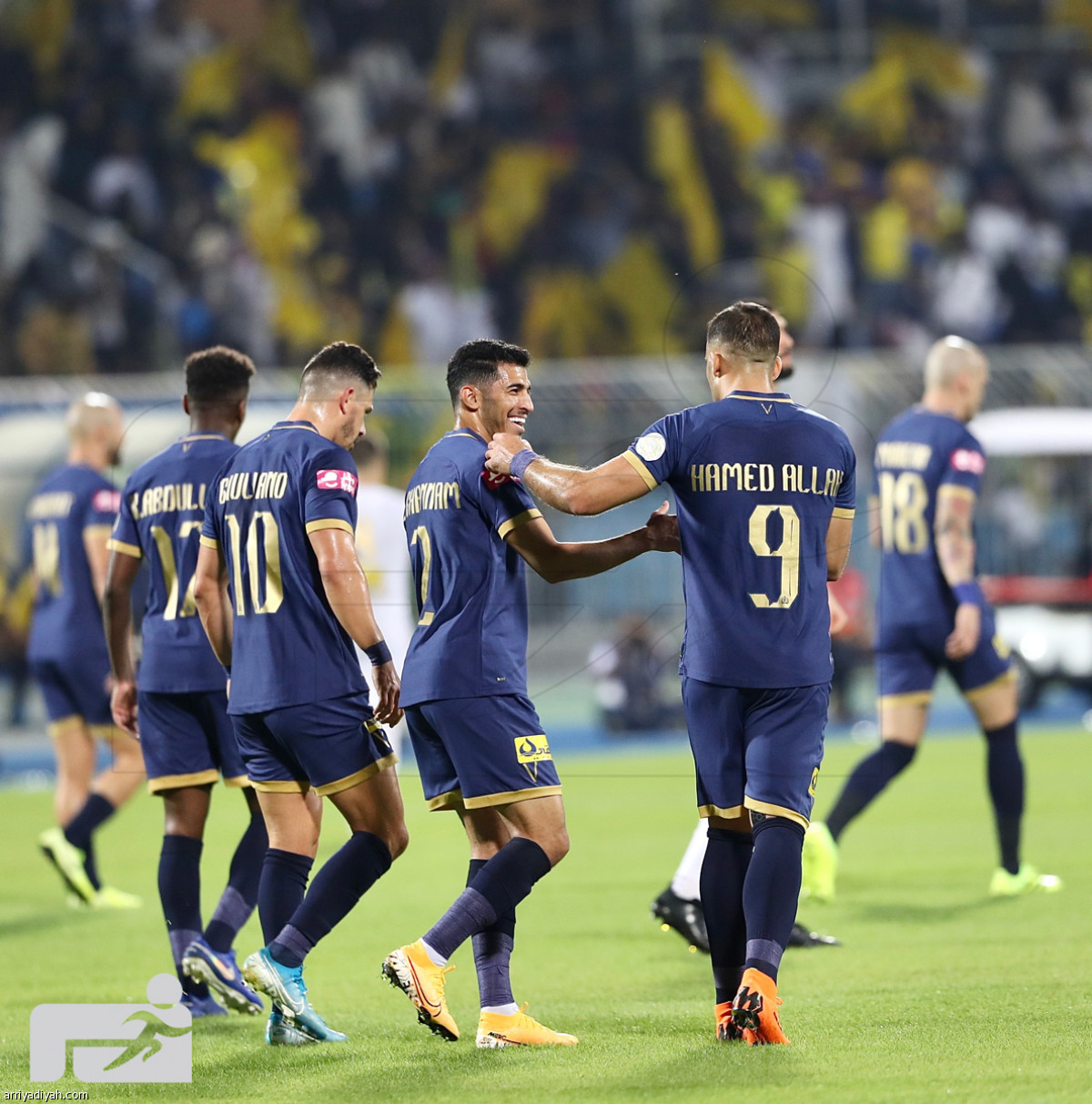 النصر يتساوى مع الهلال