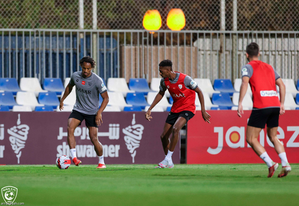 الهلال يتأهب للاتفاق