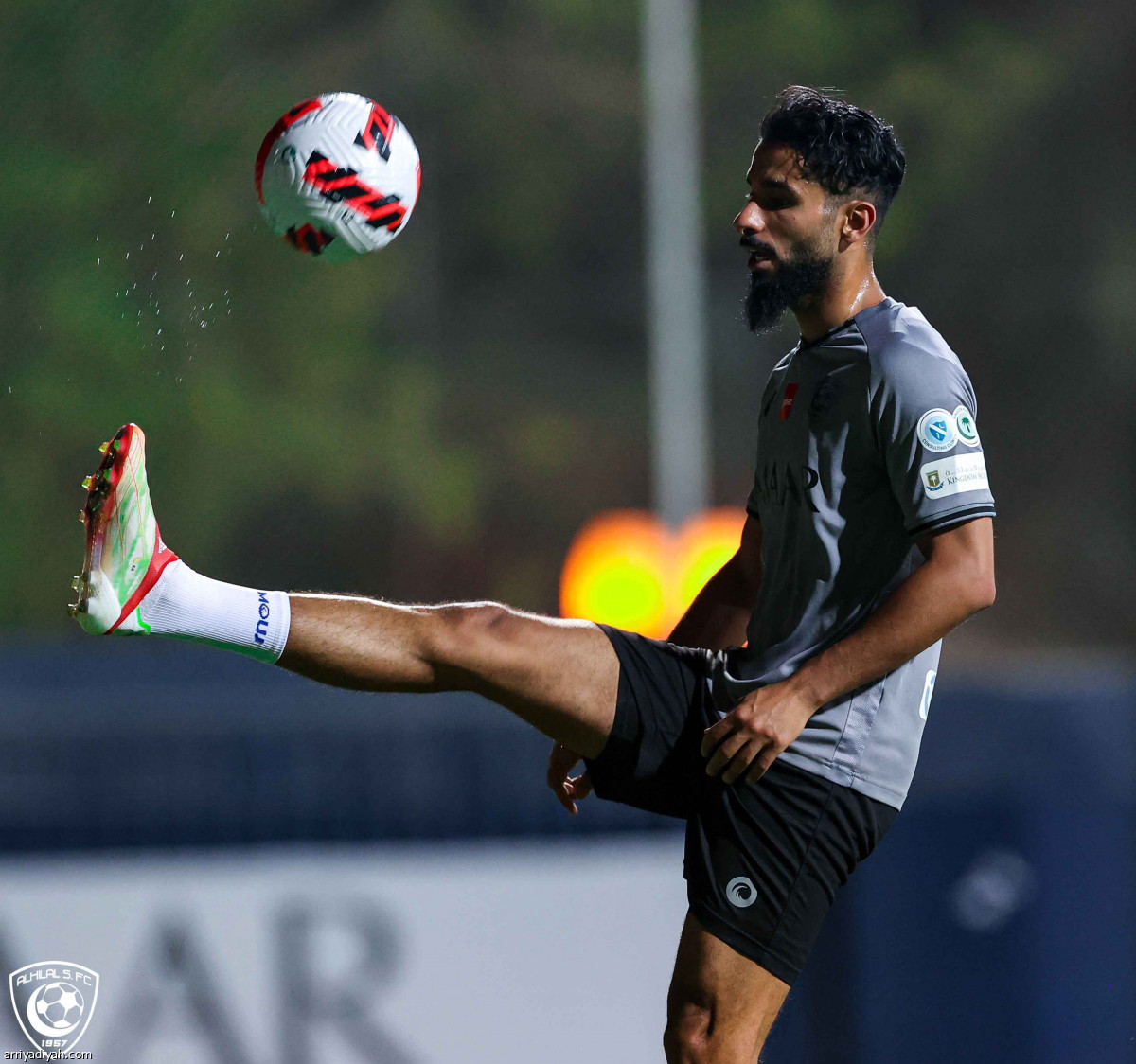 الهلال يكتمل