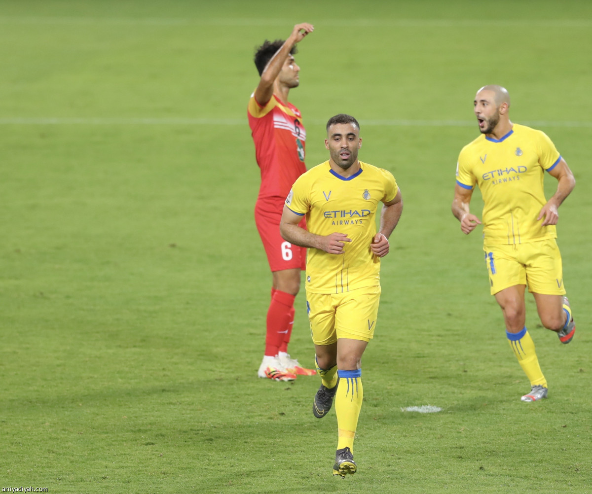 النصر يصل إلى الثامنة