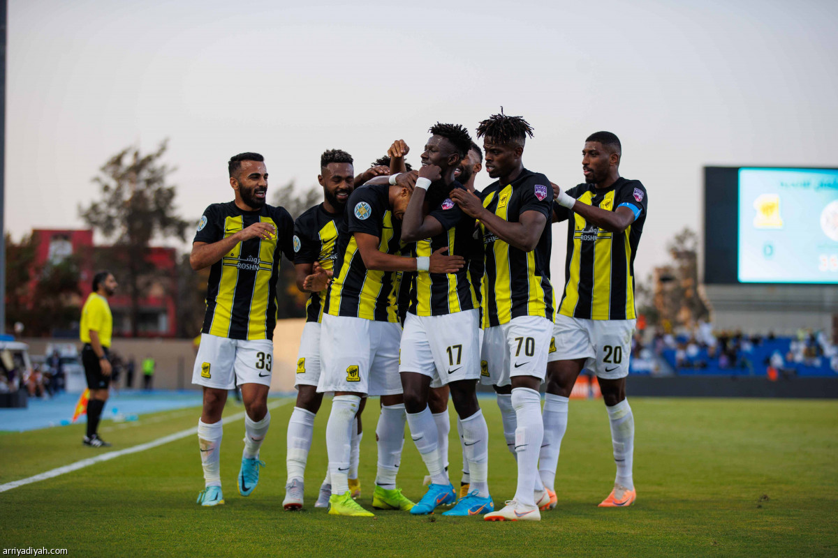 الاتحاد.. علامة كاملة