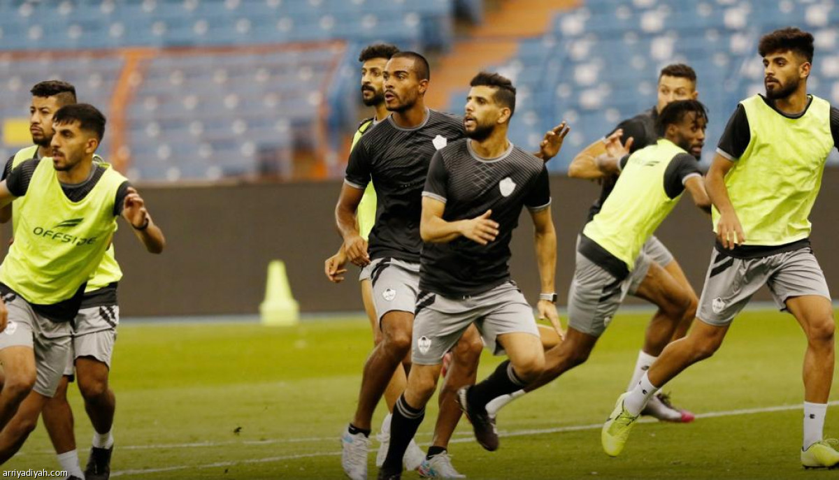 الطائي يتأهب للهلال