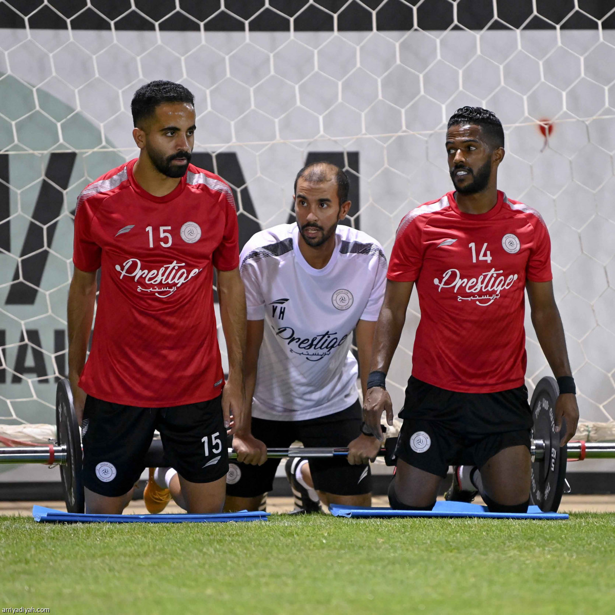 الشباب يفتح ملف الهلال