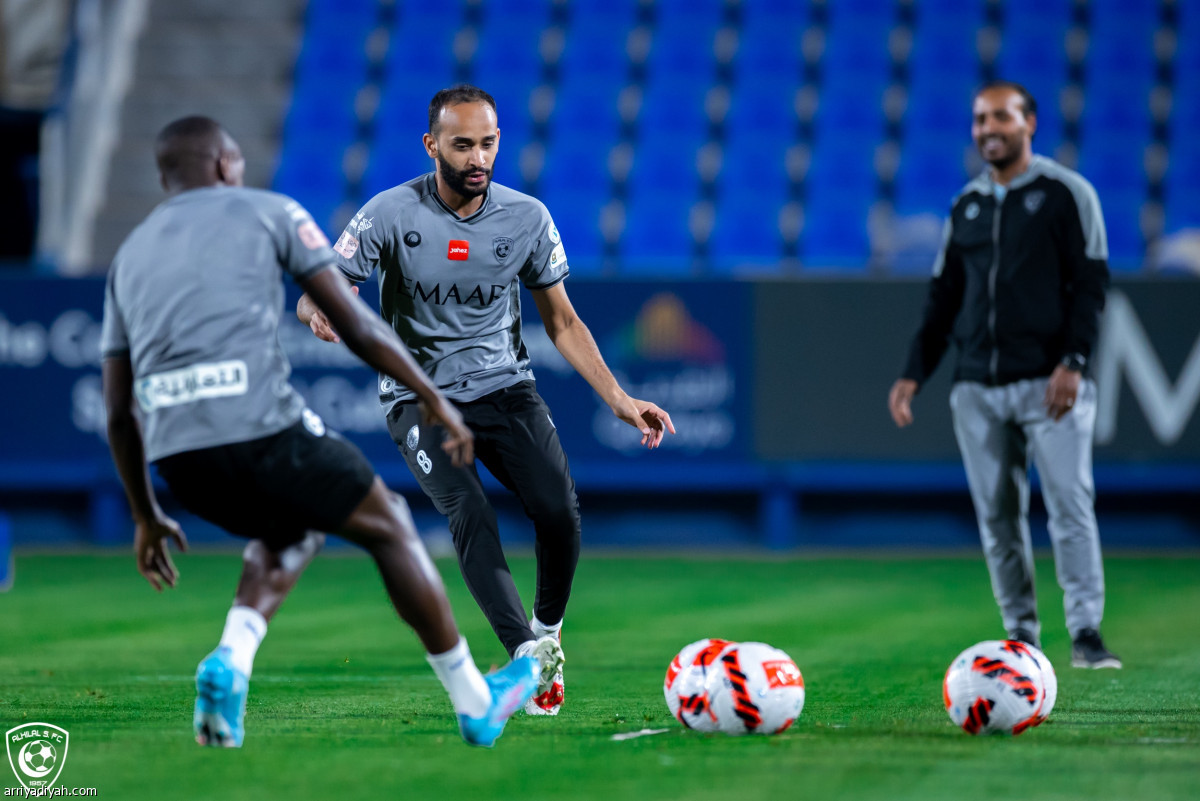 الهلال.. مناورة وتكتيك