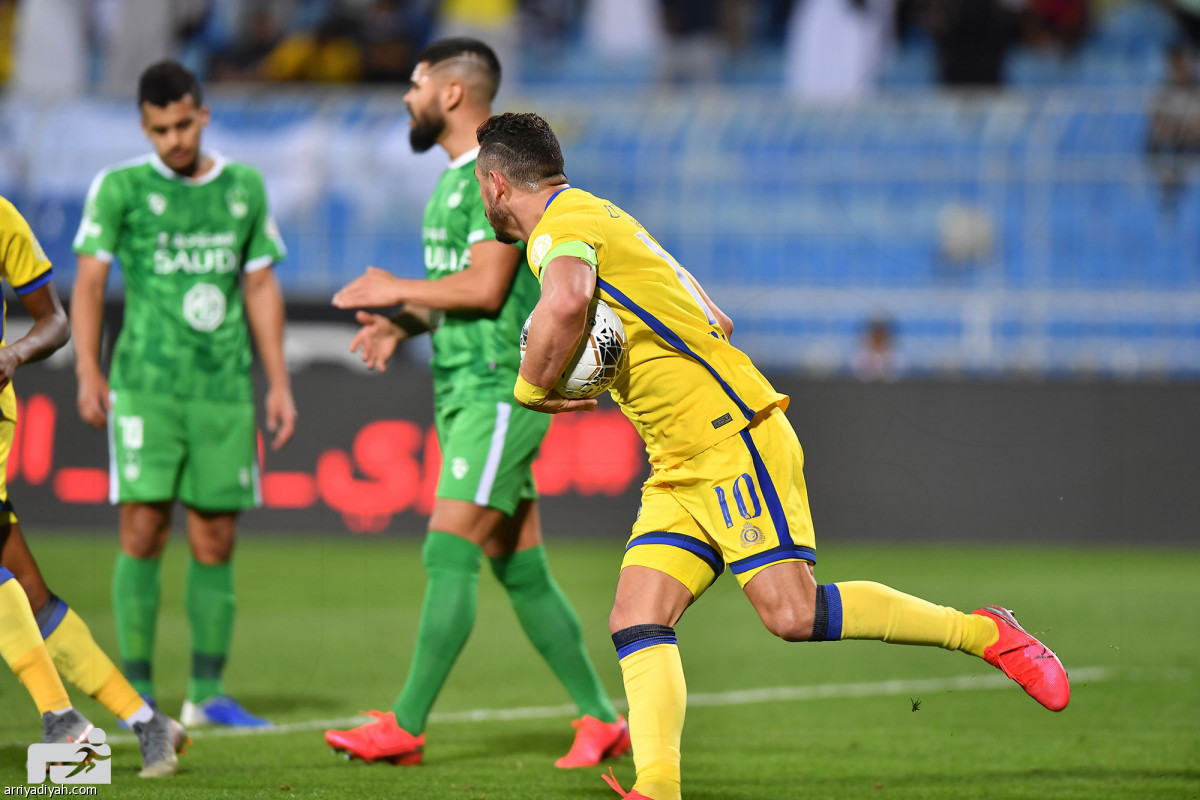 الأهلي يعطل النصر