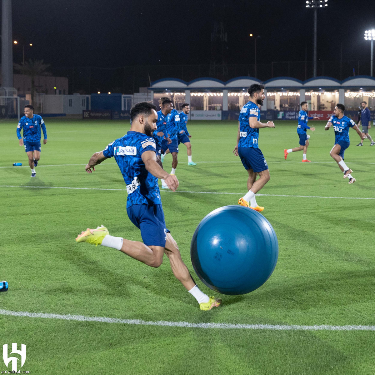 الهلال يتأهب