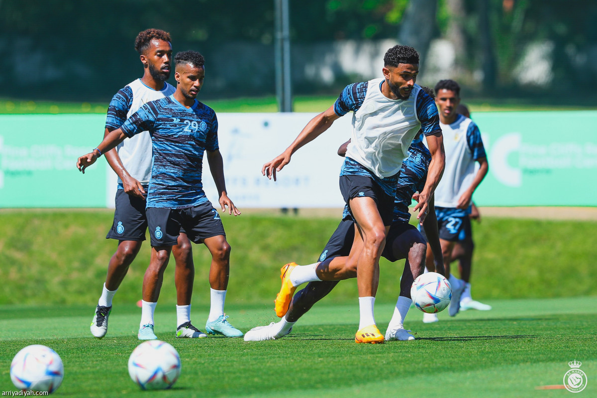 النصر.. بروزوفيتش يصل