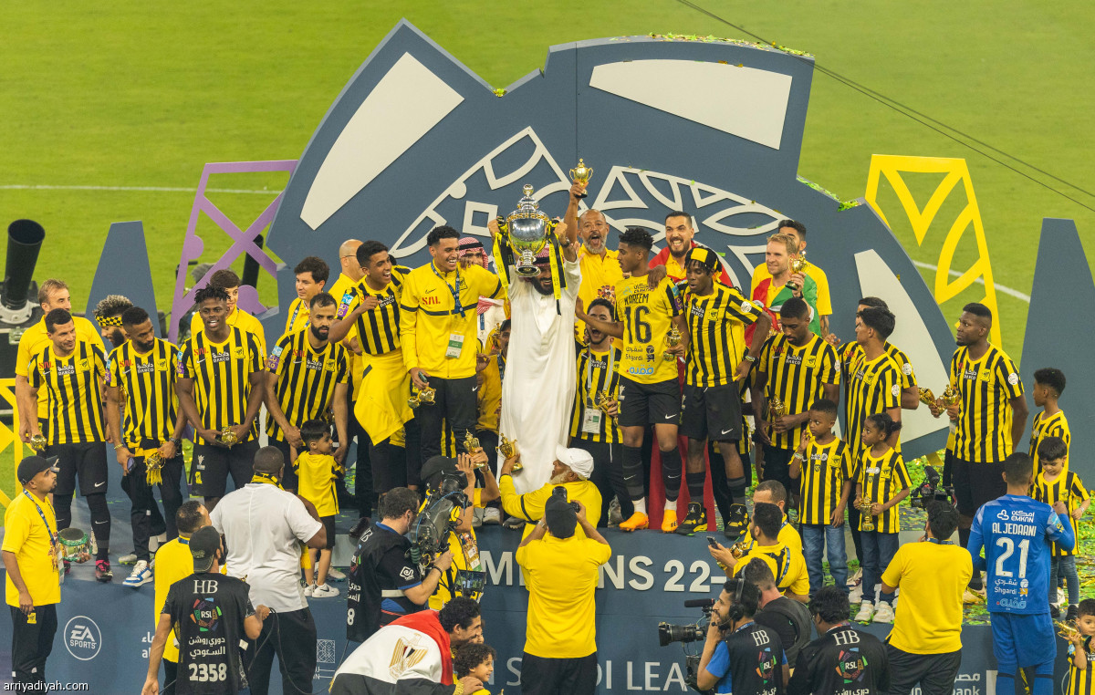 الاتحاد يحتفل