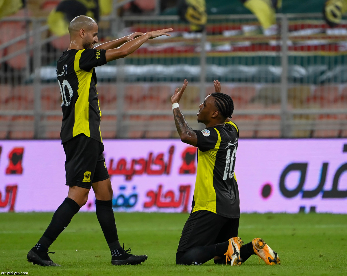 الاتحاد يفرح