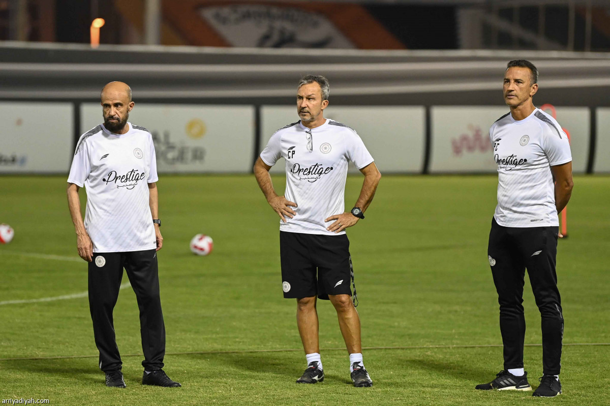 الشباب يفتح ملف الهلال