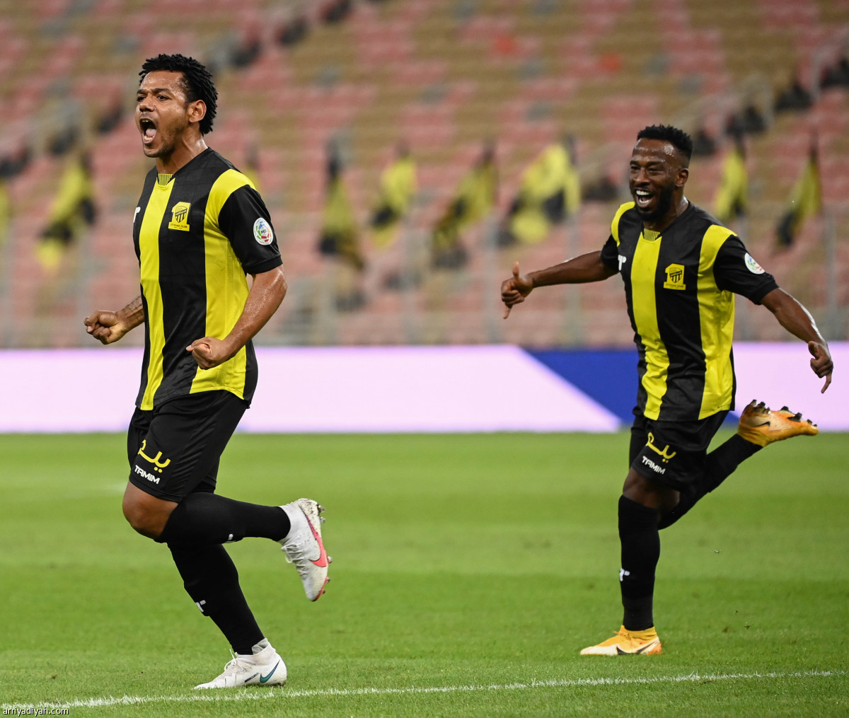 الاتحاد يفرح