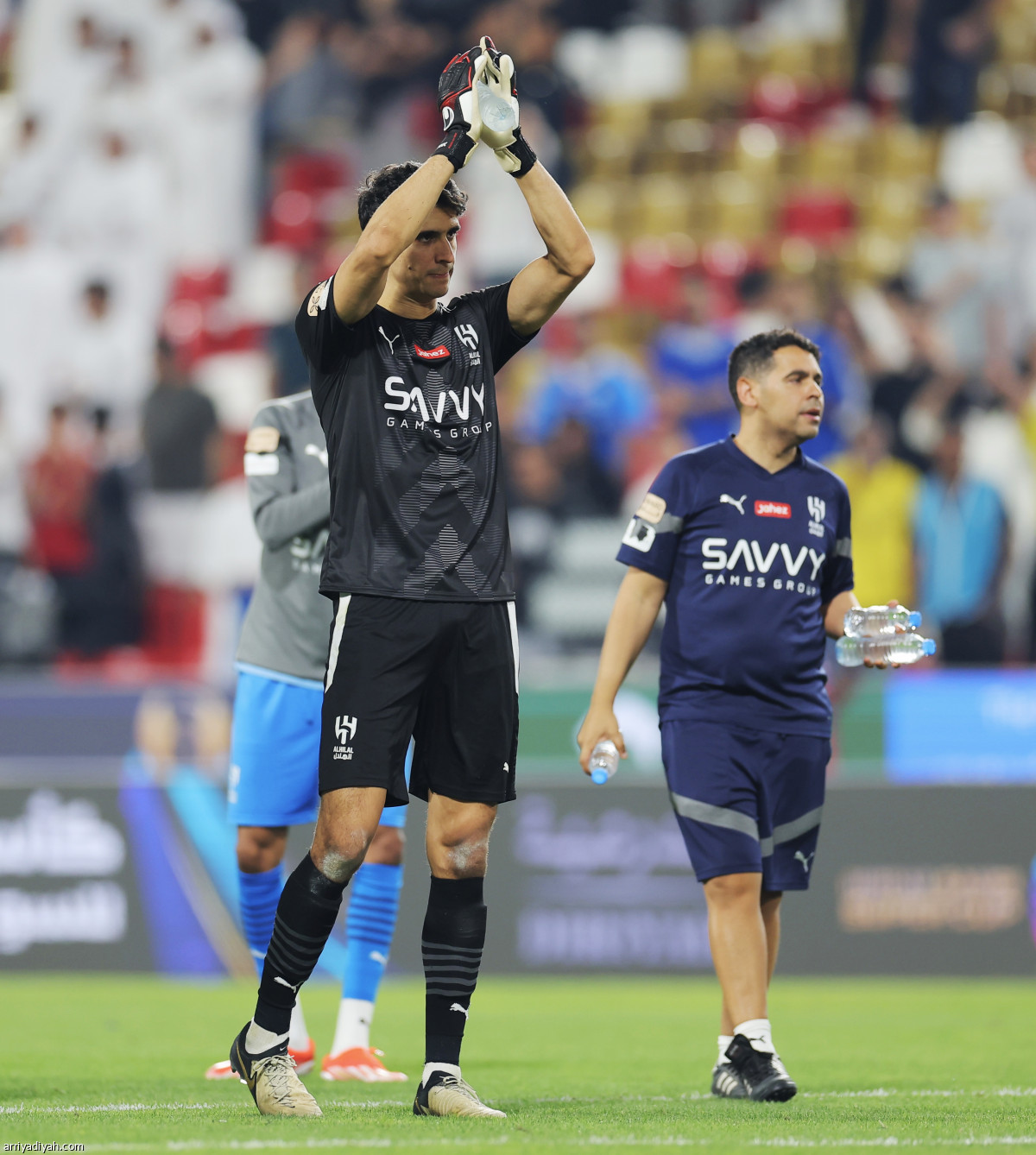 الهلال.. فرصة الرابع