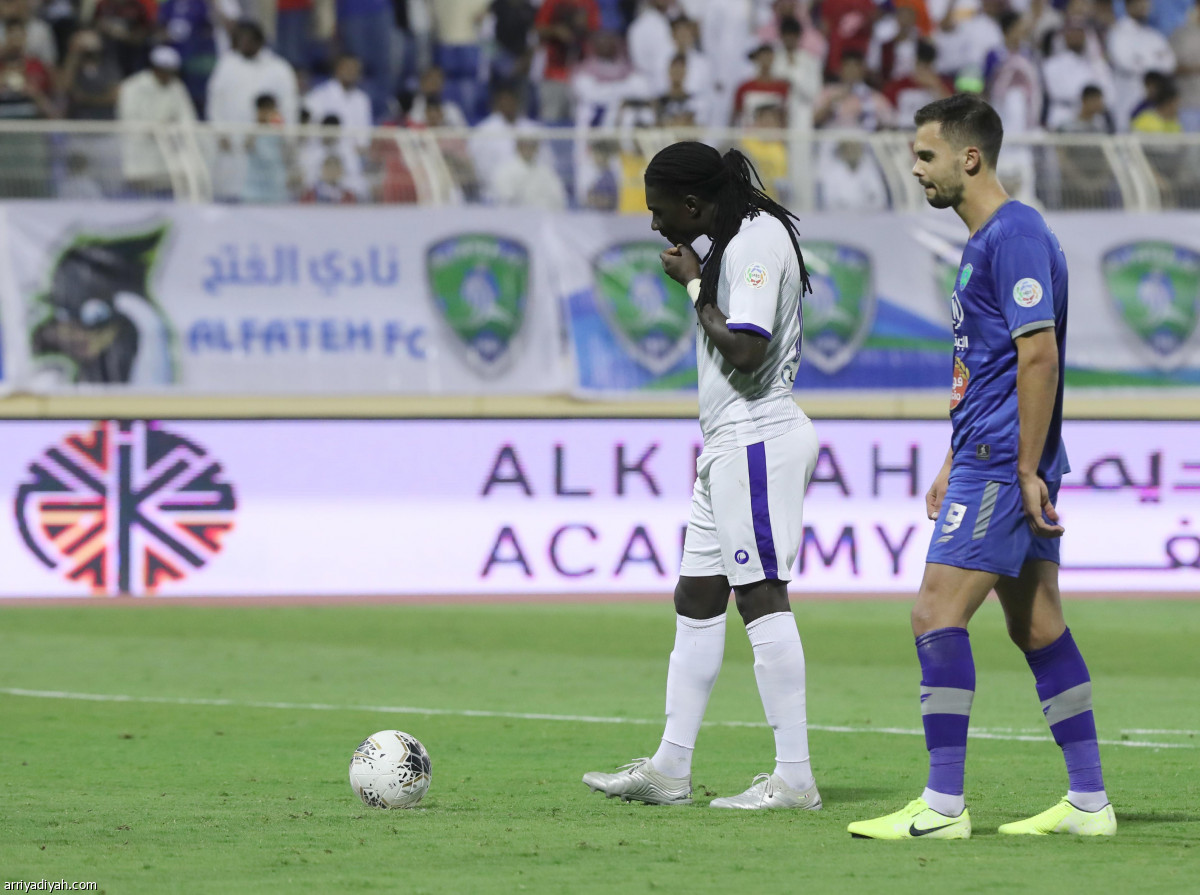 الهلال يفلت بـ«جزائية»