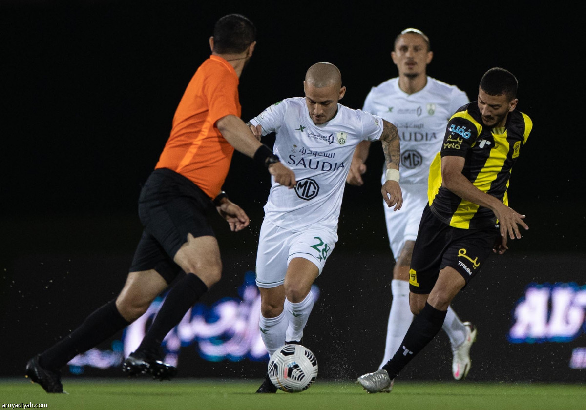 الأهلي والاتحاد.. يتعطلان