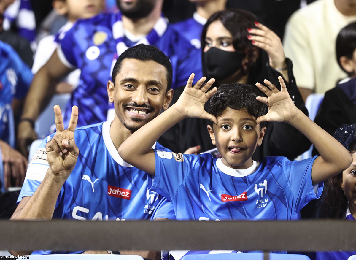 الهلال.. احكام صدارة