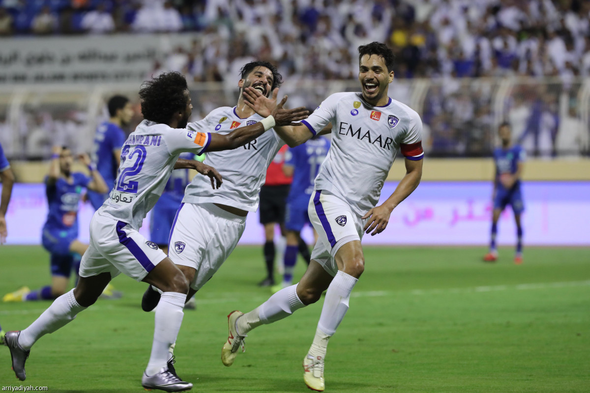 الهلال يفلت بـ«جزائية»