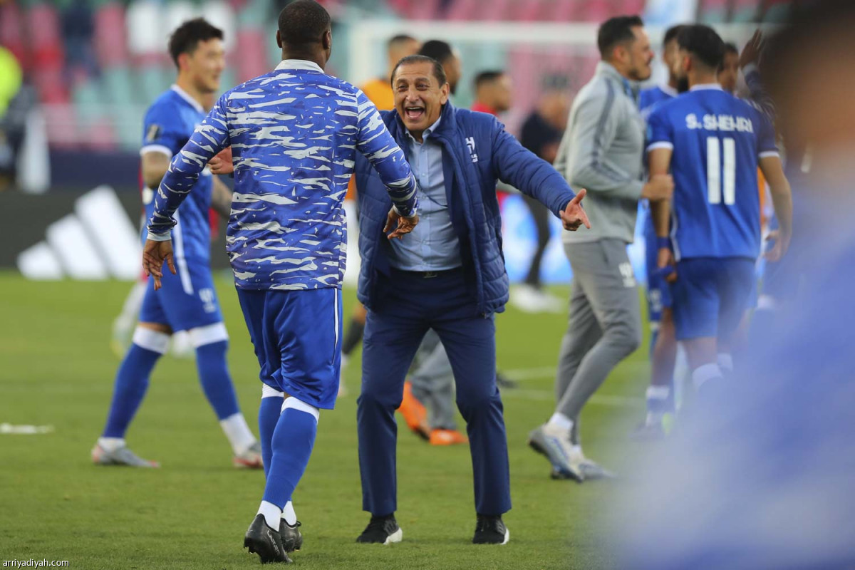 الهلال.. ثالث عبور