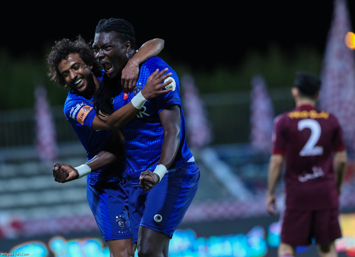 الهلال.. بطل الشتاء