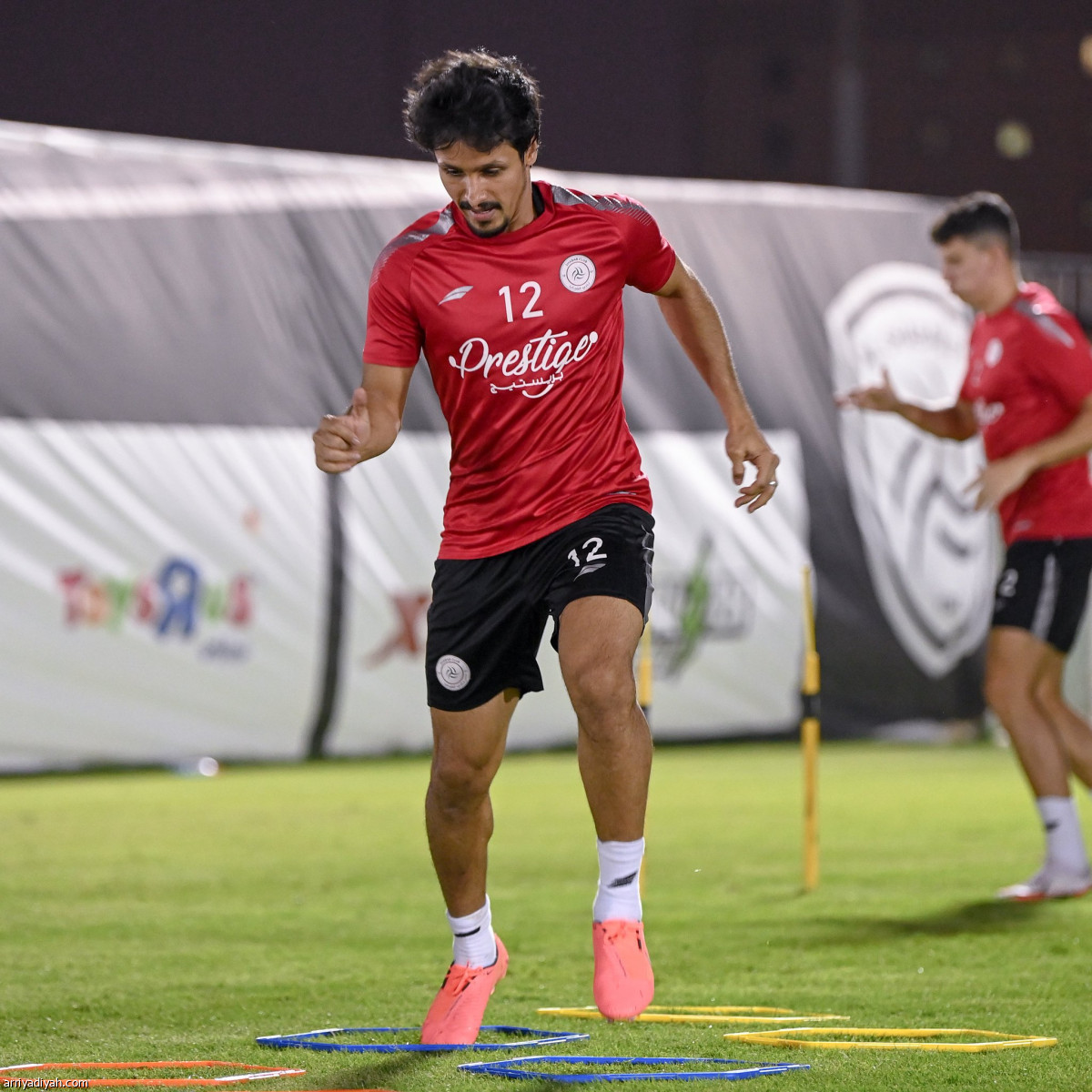 الشباب يتأهب للهلال بـ«التكتيك»