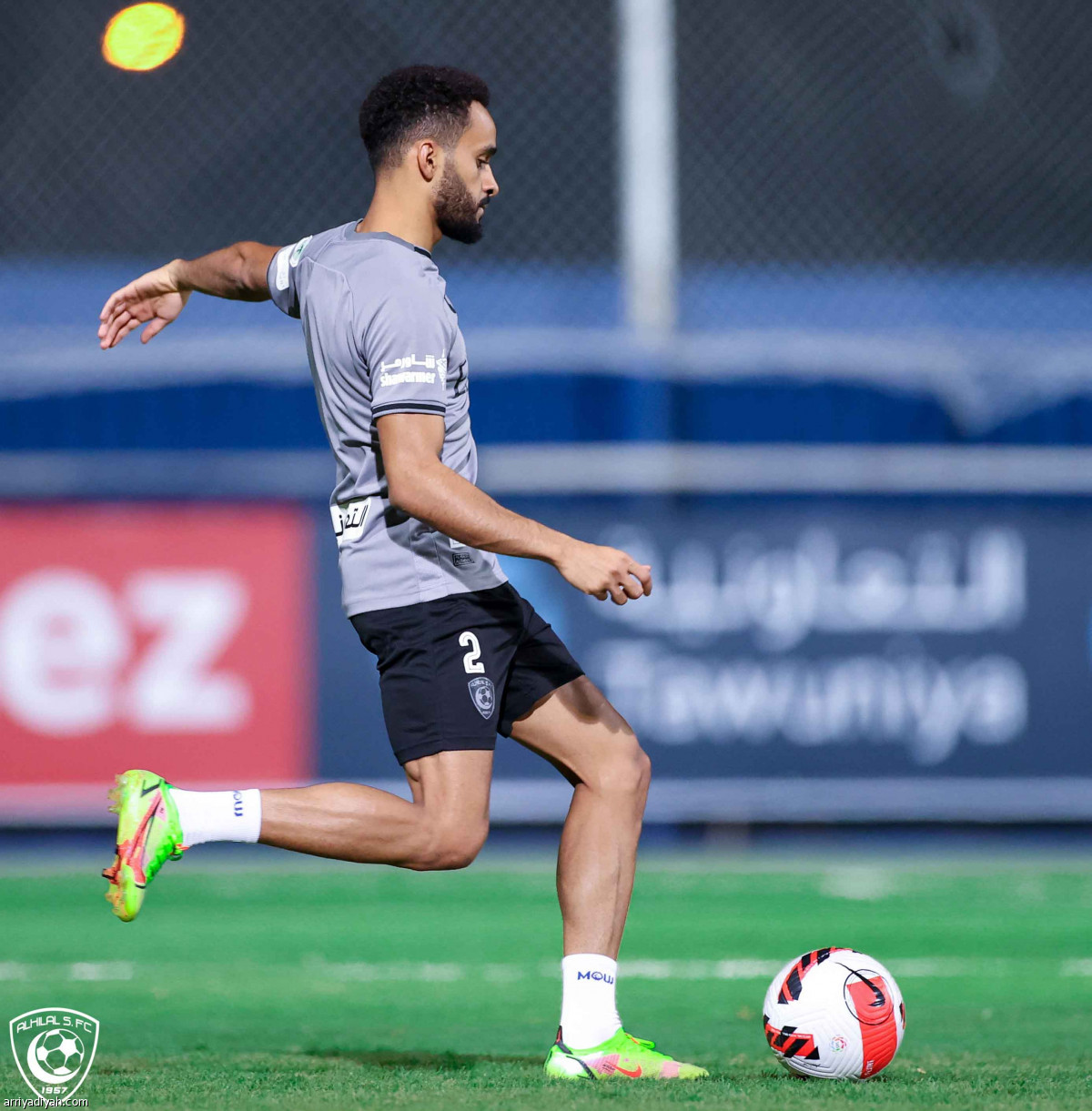 الهلال.. مناورة وتكتيك