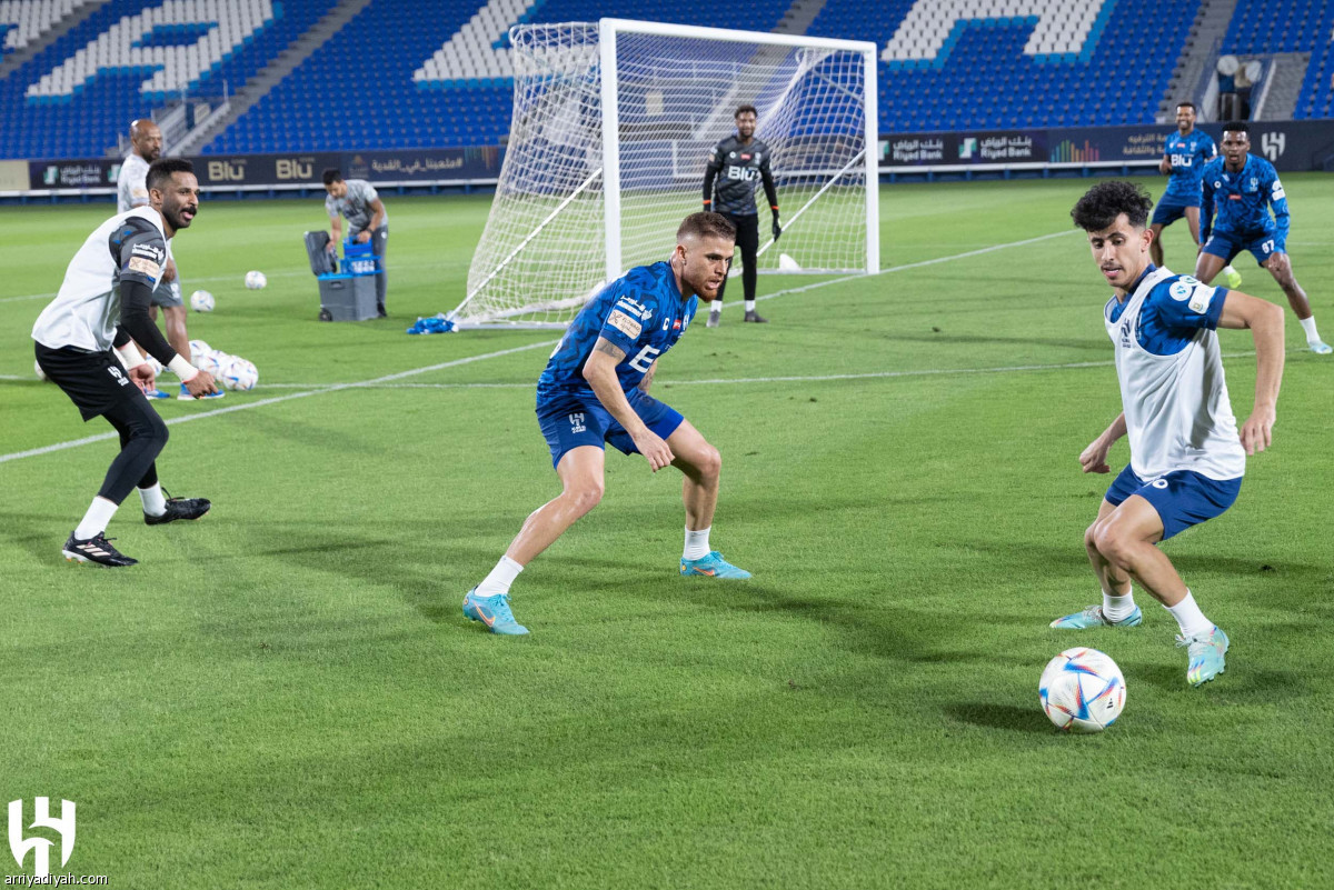 الهلال يتأهب